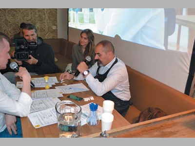 В «Пробка кафе» Арама Мнацаканова собирались открытые люди