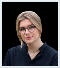 Алена Офицерова