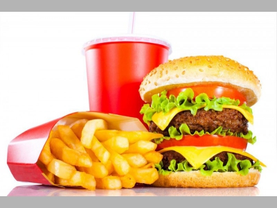 Половина рынка общепита России принадлежит фастфуду