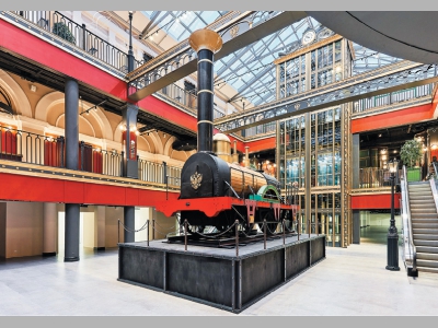 Крупнейший в России и Европе фудмолл VOKZAL 1853 в историческом здании на Обводном канале в Петербурге