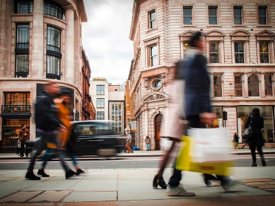 В Петербурге не выжили более 400 заведений стрит-ритейла