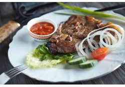 Стейк из оленины с сычуаньским перцем