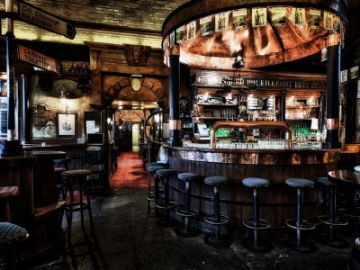 Ирландские пабы будут закрыты до 10 августа