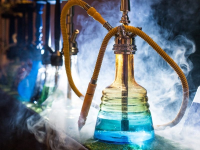 Запрет на курение кальяна в ресторанах и кафе вступил в России