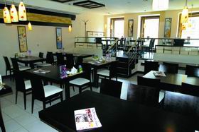 Кафе-клуб на Невском:  на границе Востока и Запада