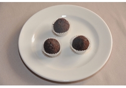 Конфеты «Тёмный шоколад с гречкой» от Светланы Абакшевой, шеф-кондитера ресторана «Дом»