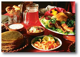 Жизнь у нас кипит и зимой, и летом