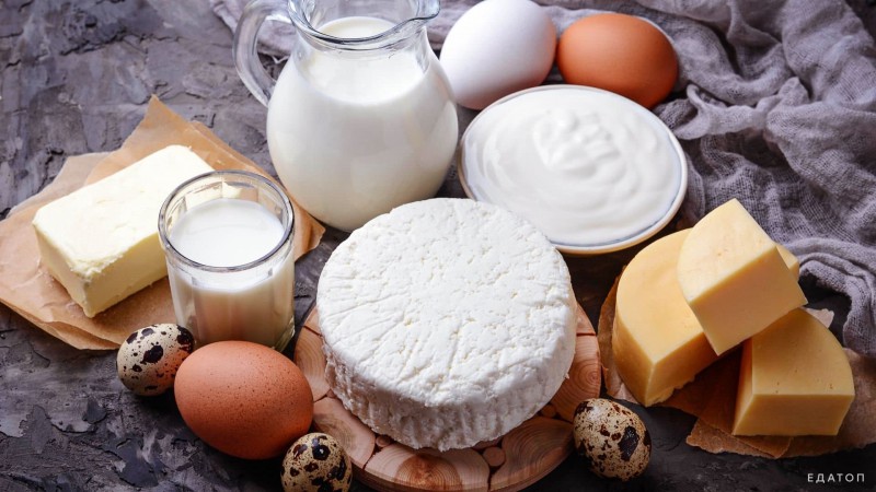 Растительные сыры, рыба и яйцо названы трендом 2022 года