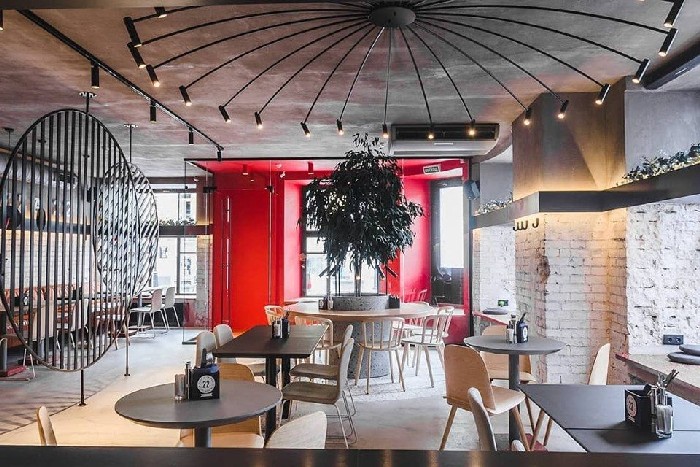 Интерьер пиццерии «Pizza 22 cm» на Солянке получил международную премию