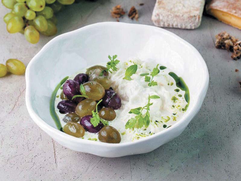 Двадцать ресторанов, кафе и баров открылись в Петербурге в сентябре