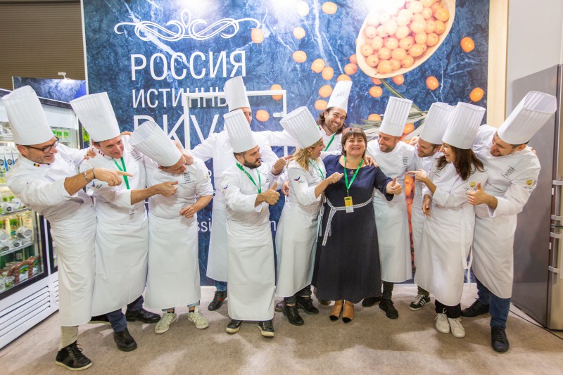 Главная фигура гастрономического мероприятия - шеф-повар!