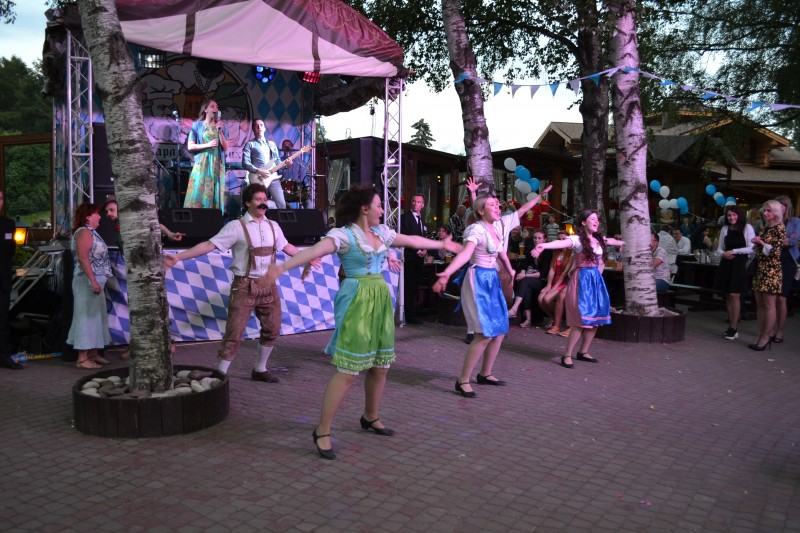 Ресторан «Карл и Фридрих» официально открыл сезон