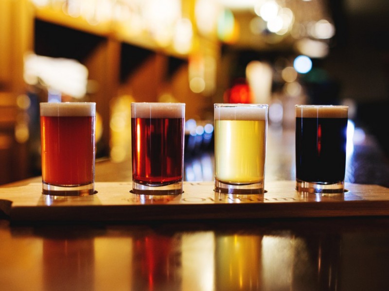 Губернатор Петербурга подписал закон об алкоголе