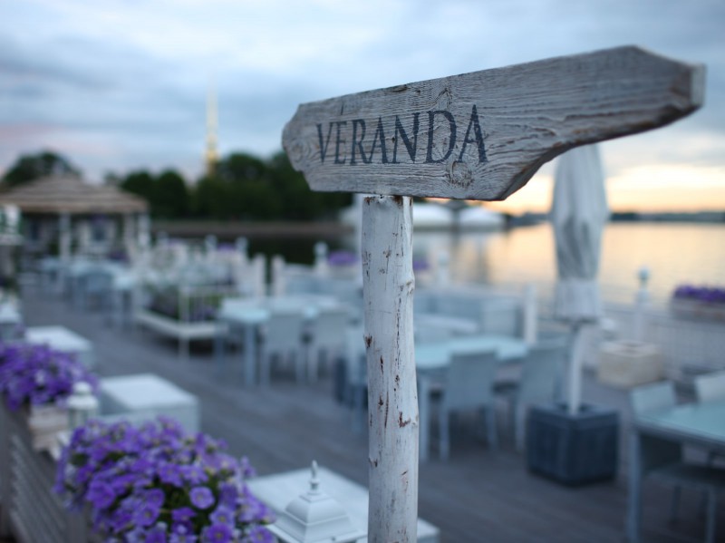 Как рестораторы Петербурга оценили сроки открытия веранд