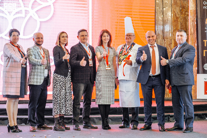 IX МЕЖДУНАРОДНАЯ ВЫСТАВКА КОМПЛЕКСНОГО ОСНАЩЕНИЯ  HoReCa