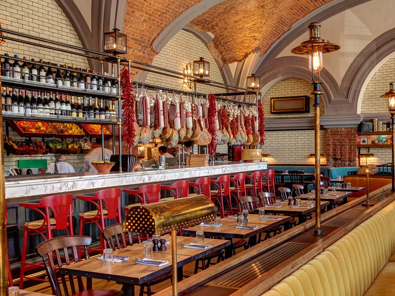 В Петербурге закрывается ресторан Jamie’s Italian