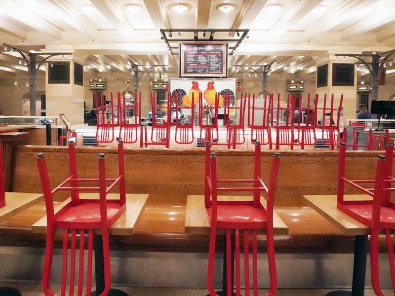 Почему в регионах России продлевают режим ограничений?