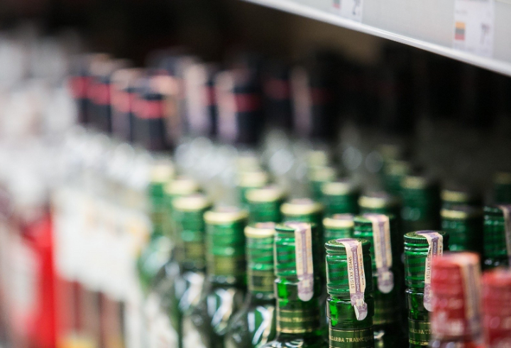 Минпромторг предложил снизить госпошлину за лицензию на продажу алкоголя