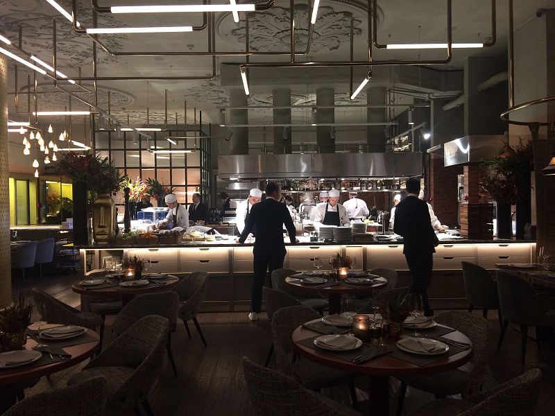 Ресторан Sartoria Lamberti Уильяма Ламберти в отеле Ritz-Carlton