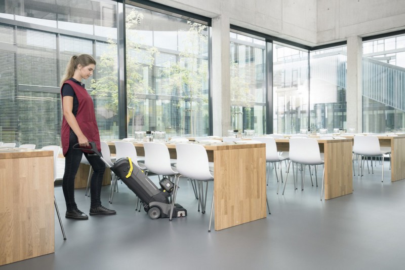 Уборка полов в ресторане: что нового?