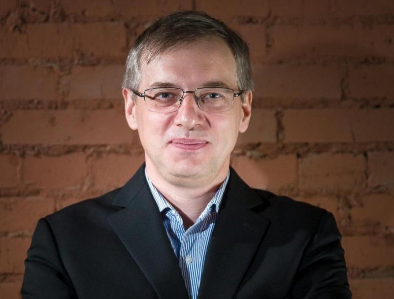 Сооснователь сети DNS Дмитрий Алексеев предложил раздать деньги россиянам