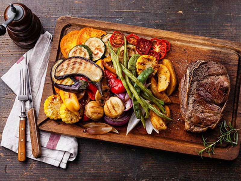 Эстония: требование регистрировать походы в ресторан незаконно