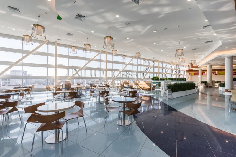 Фуд-корты в ТРК Петербурга по-прежнему под запретом