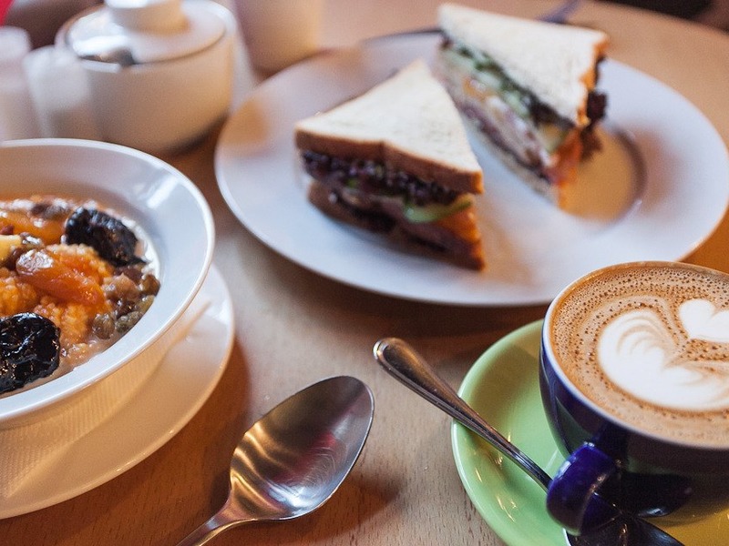 На улице Некрасова заработало кафе Hygge