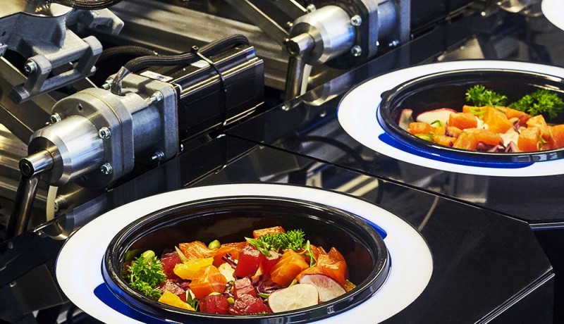 Ресторан с роботом-поваром открылся в Москве