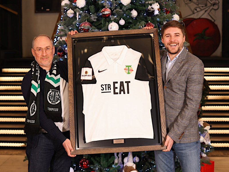 Фуд-холл «Гастрономическая улица strEAT» стал официальным фуд-партнером ФК «Торпедо Москва»