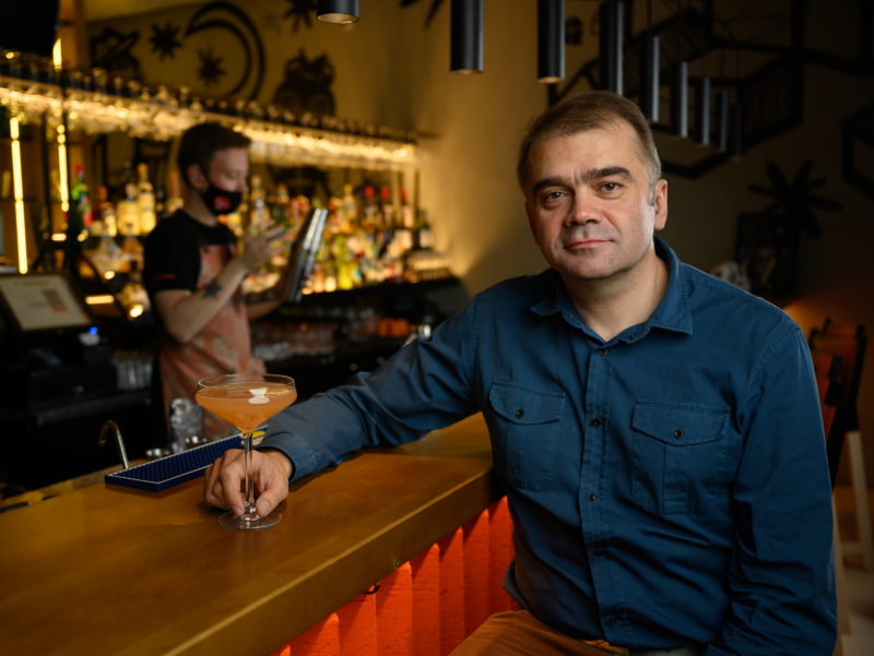 Максим Коновалов: «Кормим гостей эмоциями»