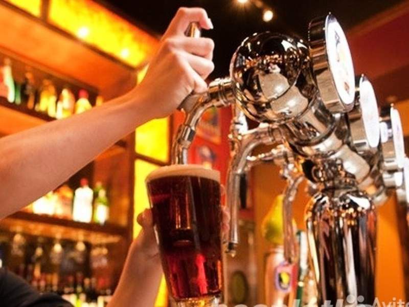 В Англии тысячи пабов могут не открытся