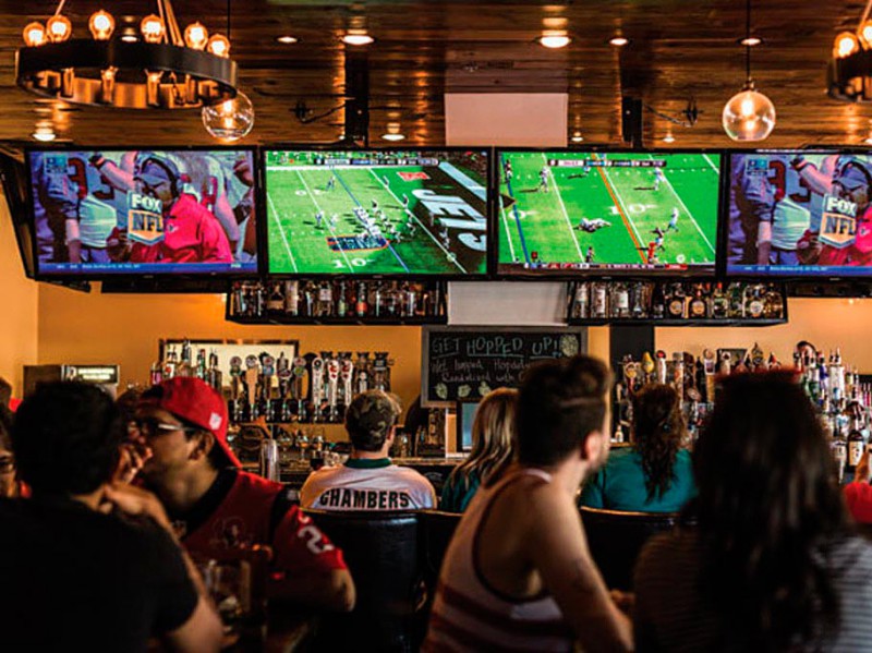 Рестораны Москвы заработали в июне семнадцать миллиардов рублей