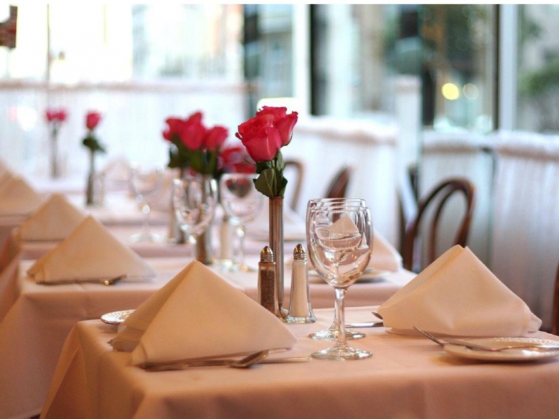 В Москвы власти пока не собираются закрывать рестораны и кафе