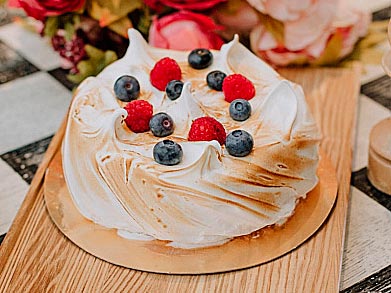 Десерты из кафе-кондитерских «АндерСон» поступят в магазины