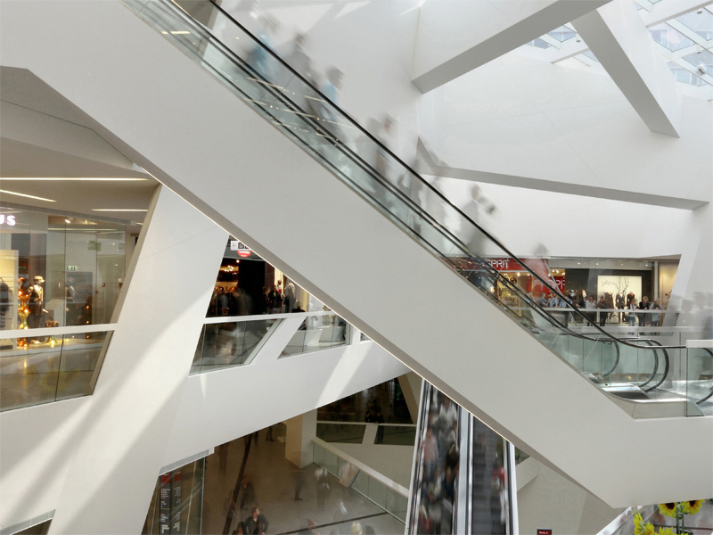 Владельцы крупных ТРК раскритиковали действия властей