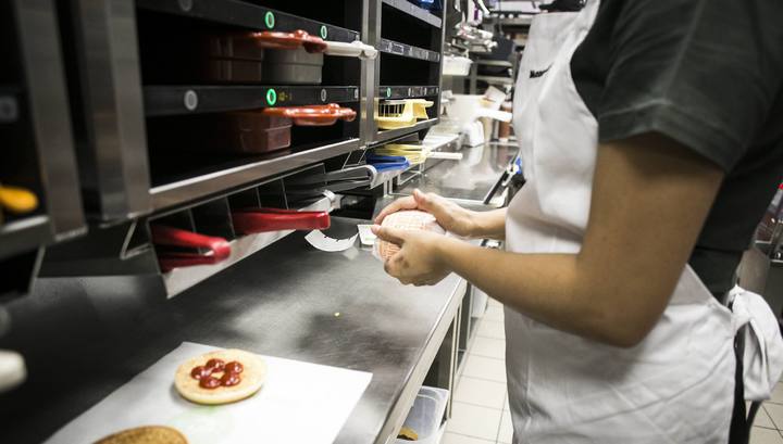 McDonald's открыл первый ресторан dark kitchen