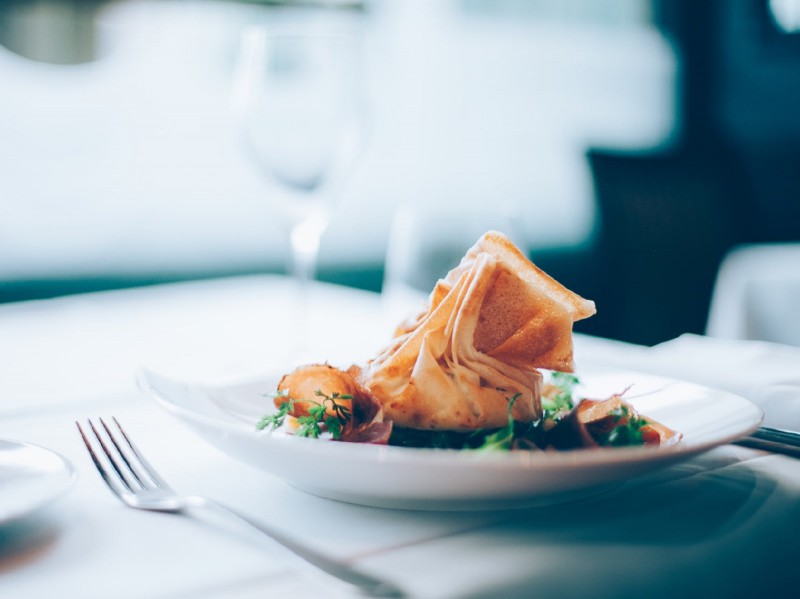 Ресторанный рынок России за год упал на 20,7%