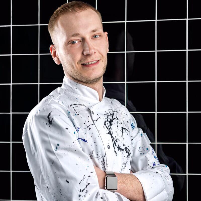 Антон Исаков