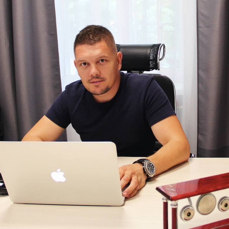 Максим Бурганов