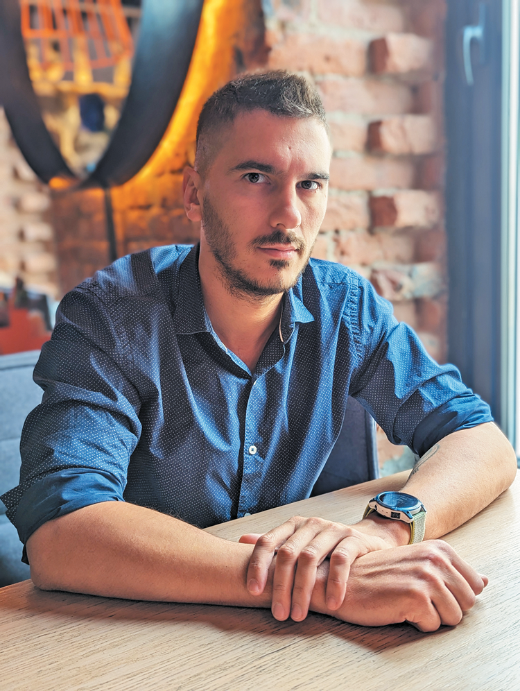 Лев Монахов