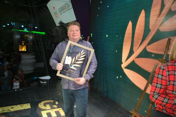 Золотая «Пальмовая ветвь» уехала в Сибирь