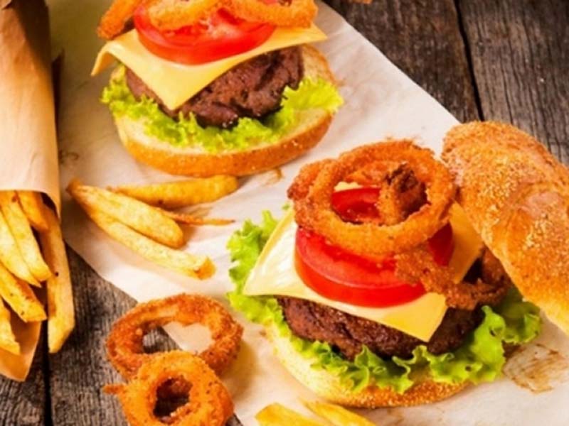 Фастфуд и стритфуд: ещё вкуснее, ещё демократичнее. Ресторанный рынок постепенно выходит из кризиса, но тенденция к демократизации заведений сохраняется