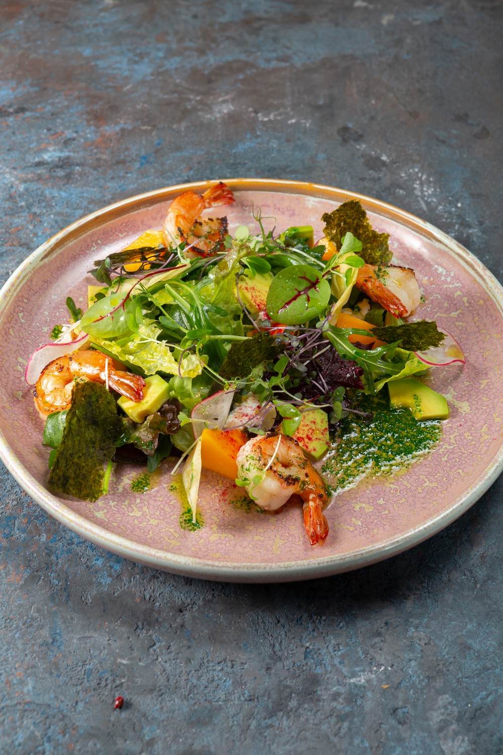 Паруса на море