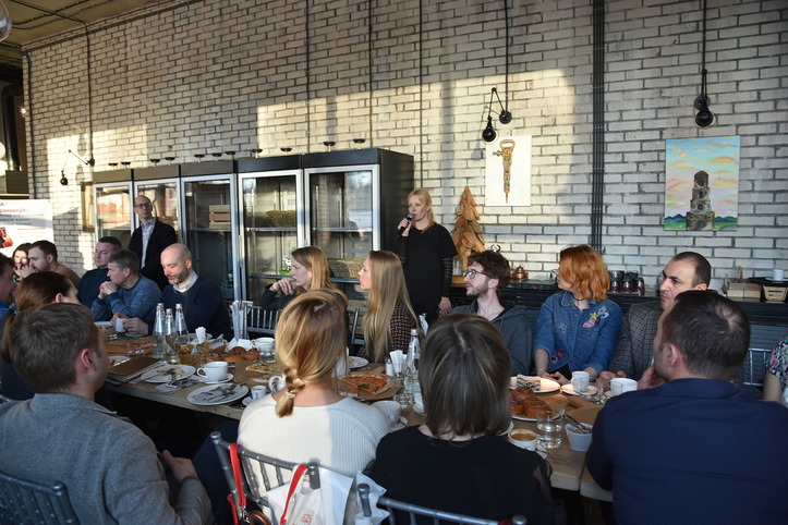 Елена Плахтий, директор по маркетингу Группы компаний "БестЪ": "Мы хотим развивать свадебную историю, надеемся, что ресторан "Ферма Бенуа" станет местом притяжения молодоженов и будет ассоциироваться с особой семейной историей"