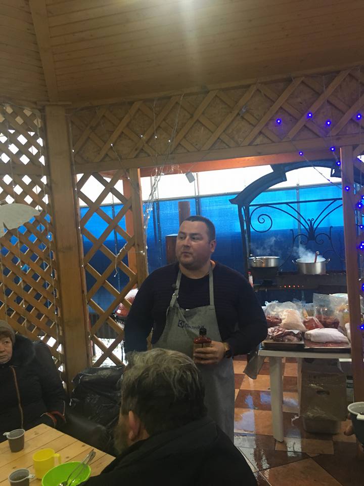 Гостеприимный хозяин - Сергей Малаховский!