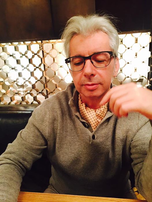 Анатолий Комм уверен — именно хостес начинает разрушать ресторан